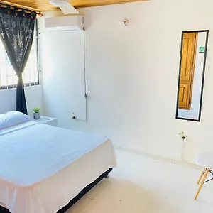 Aparthotel Cerca Al Aeropuerto 2